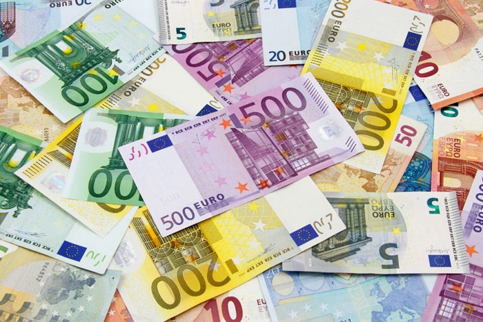 Verschiedene Euro Banknoten